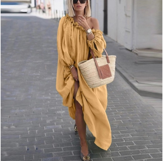 Fudus Dress with Sleeve Design