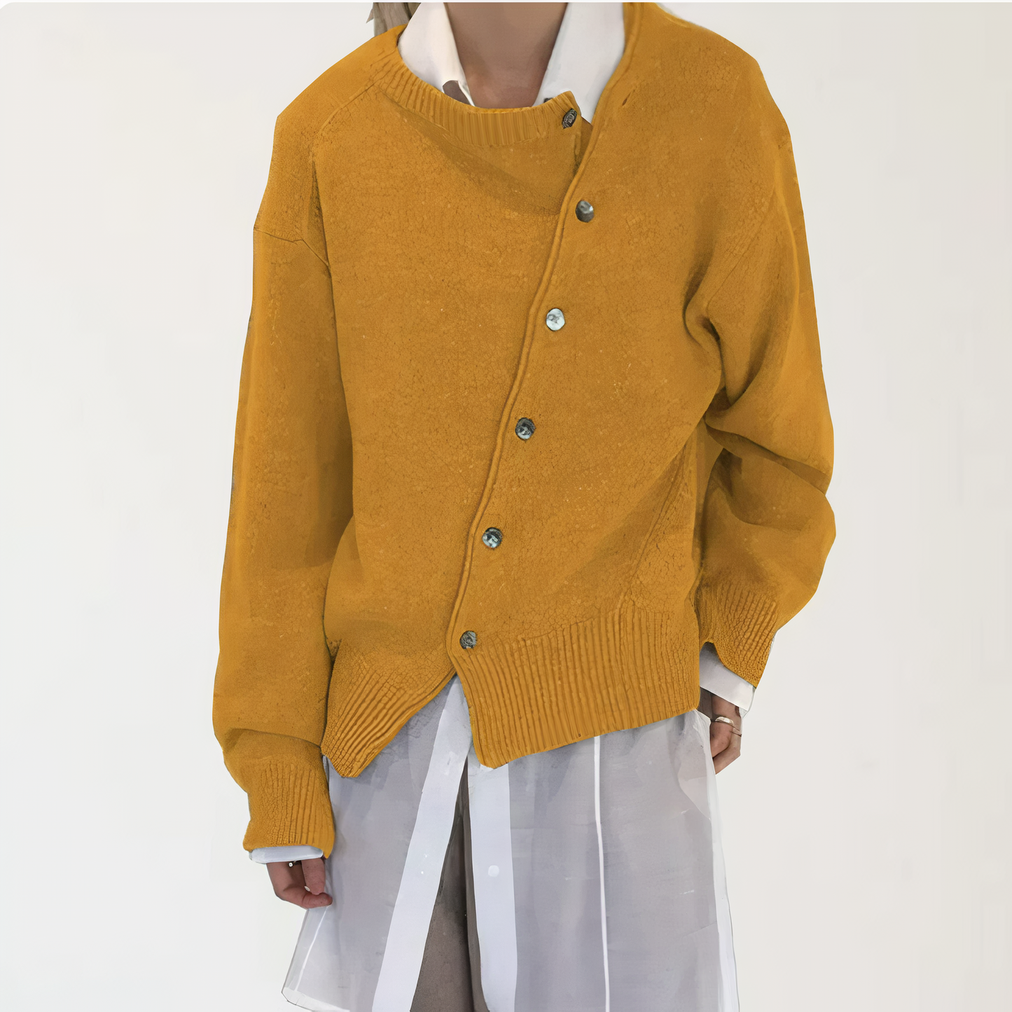 Wickeljacke aus Kaschmir mit dekorativen Knöpfen von Polenya