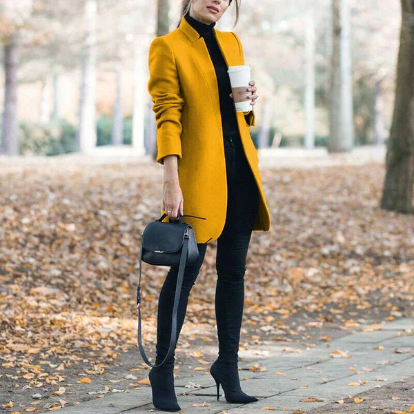 Wollblazer mit hochgeschlossenem Kragen