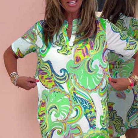 Kurzes bedrucktes Kleid von Fudus mit weitem Schnitt