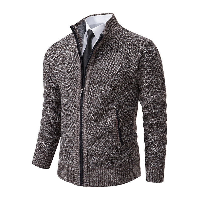 Herrenstrickjacke Aidan: robust, mit Stehkragen