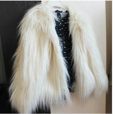 Damen Flauschige Kunstfelljacke mit voluminösem Schnitt und elegantem Kragen Stilzeits