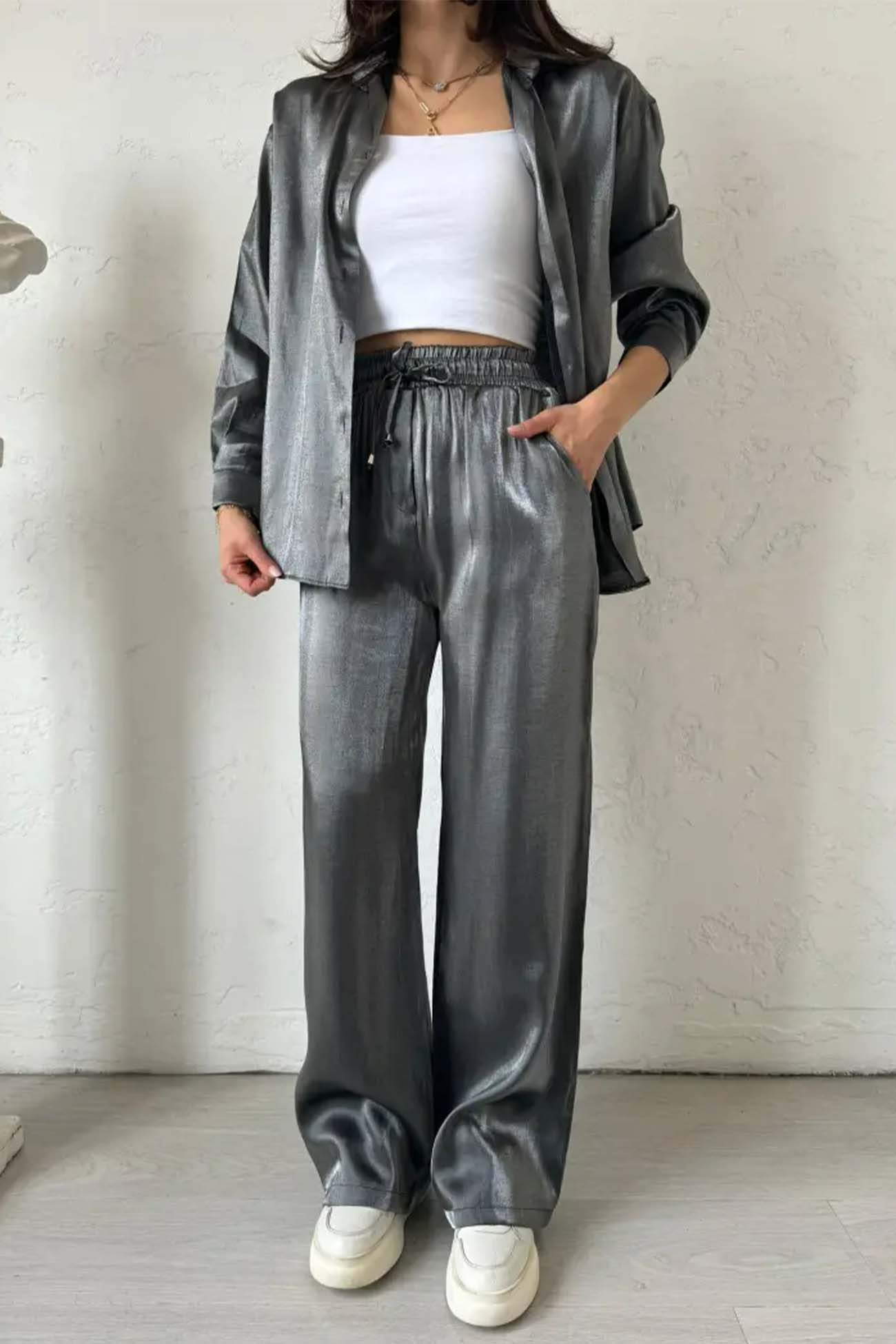 Women's Fudus Button-Down Shirt and Pants Set