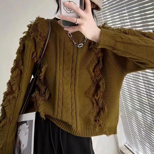 Damen Grobstrickpullover mit fransigen Details und lässigem Schnitt Stilzeits