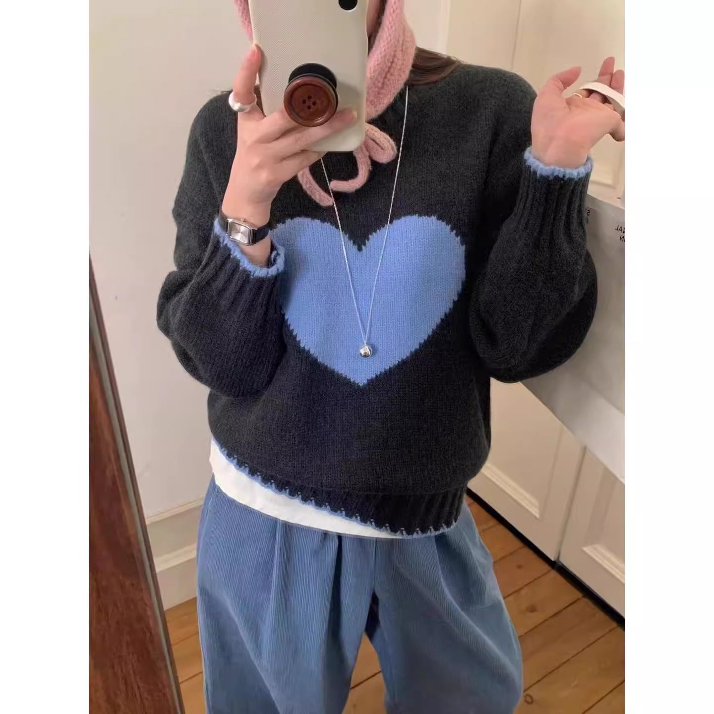 Damen angesagter Pullover mit Herzmotiv und lässigem Schnitt Stilzeits