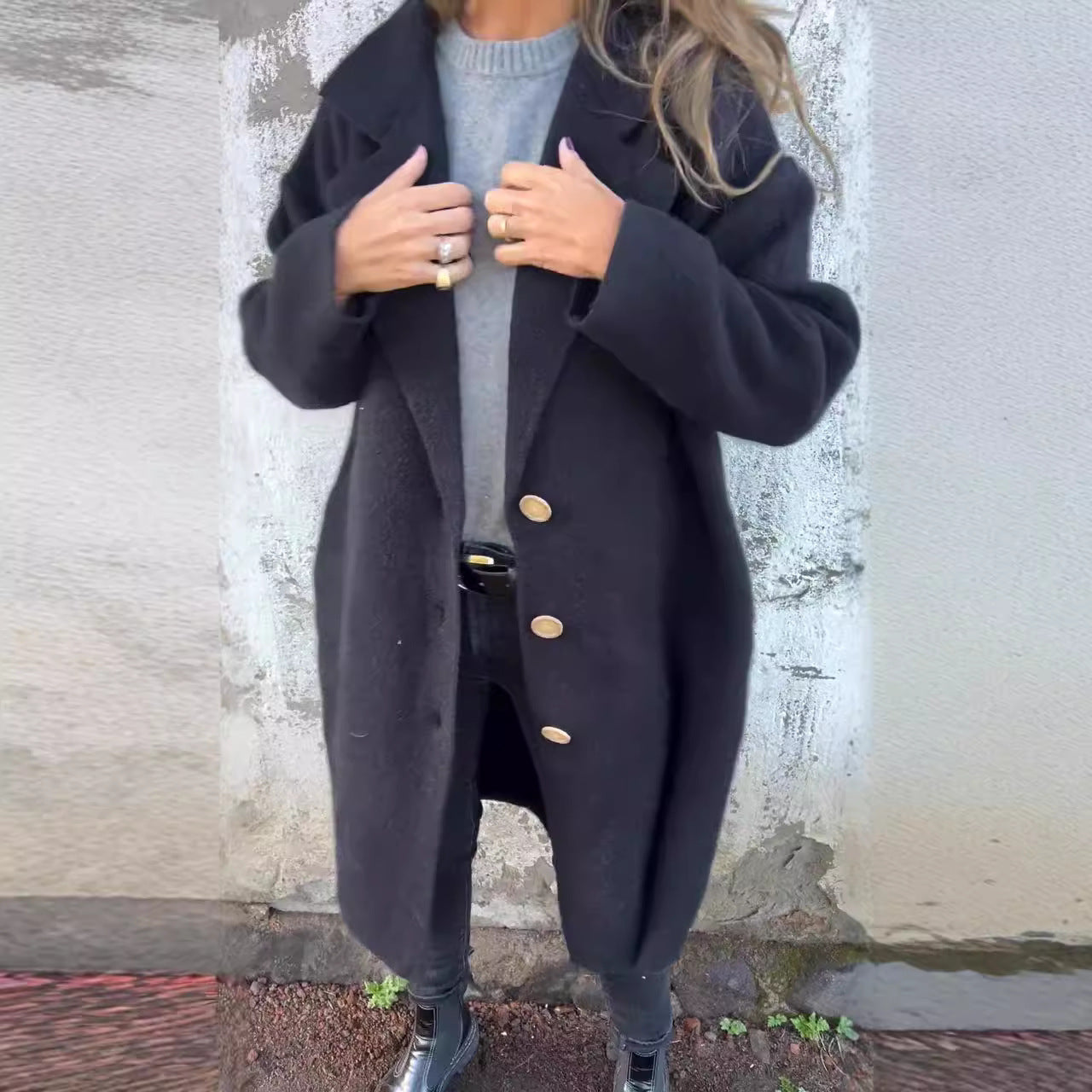 Damen Oversized Wollmantel mit eleganten Details Stilzeits