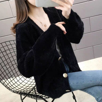 Damen Flauschige Strickjacke mit eleganten Knopfdetails Stilzeits