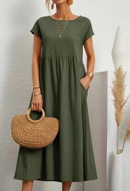 Fudus Dramatic Swing Dress: Street Style