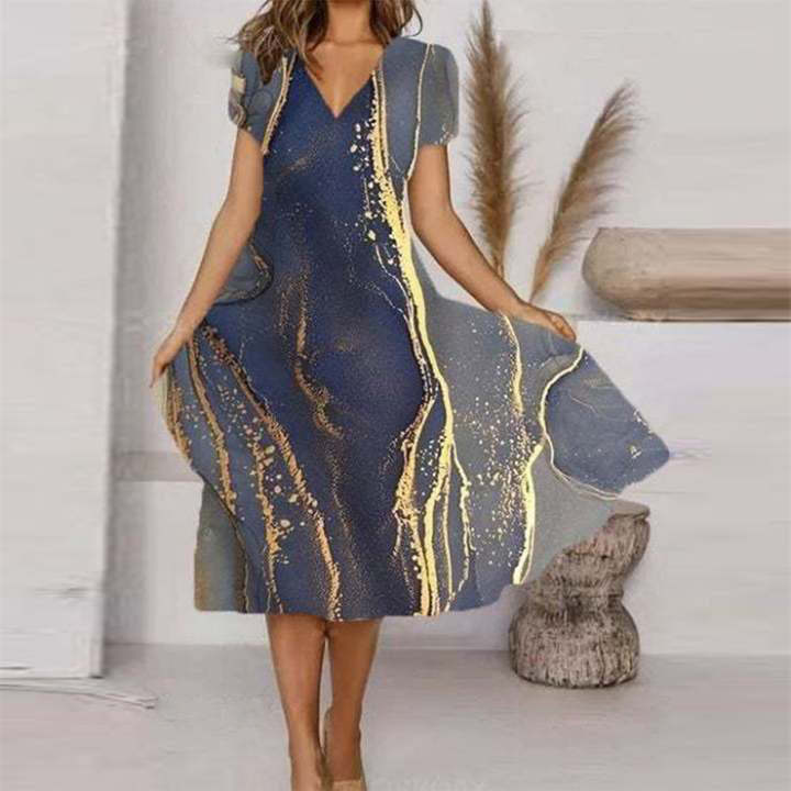 Elegantes kurzärmliges V-Ausschnitt-Kleid von Fudus mit schickem Druck