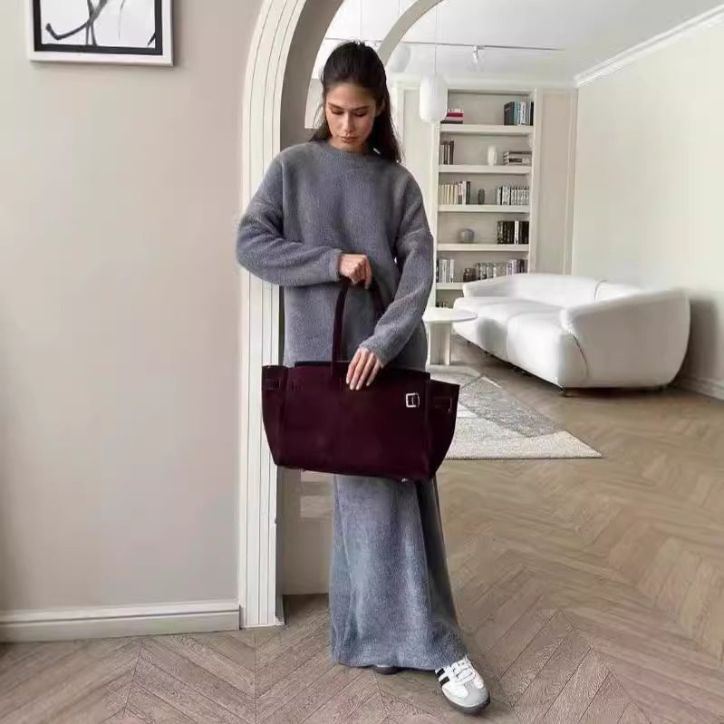 Damen Elegantes Maxikleid aus weichem Strick Stilzeits