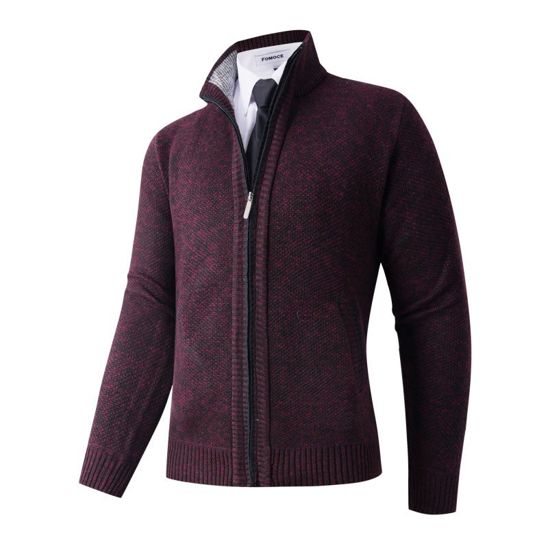 Herren stylische Strickjacke mit hohem Kragen und praktischen Taschen Stilzeits