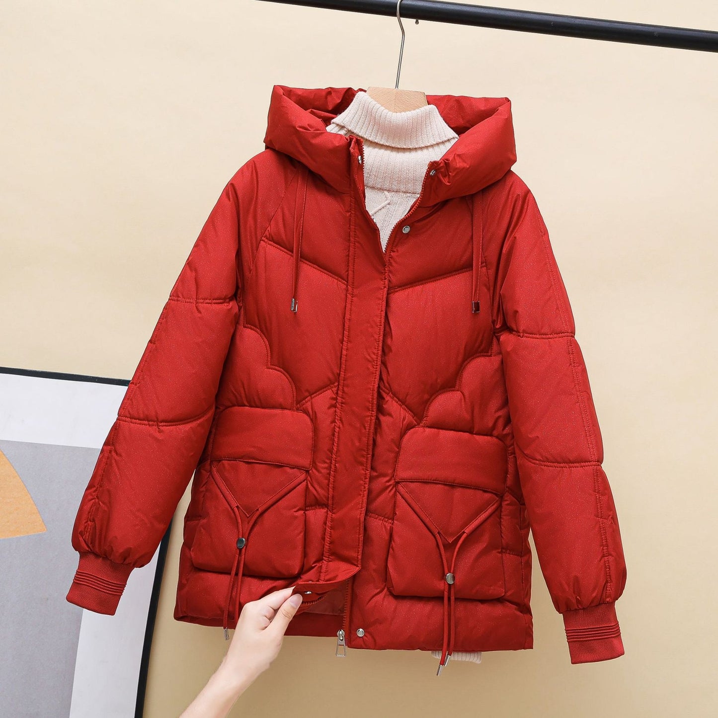 Damen gesteppte Winterjacke mit Kapuze und Herzdetails Stilzeits