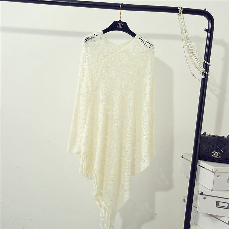 Damen eleganter Poncho mit dekorativem Häkelmuster Stilzeits