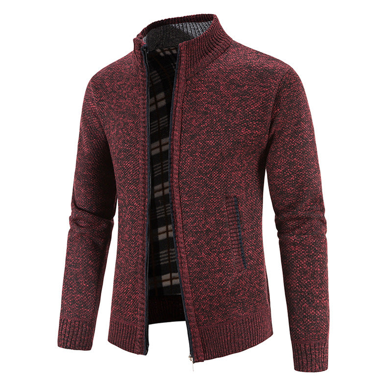 Herren modische Strickjacke mit hochgeschlossenem Kragen und praktischen Taschen Stilzeits
