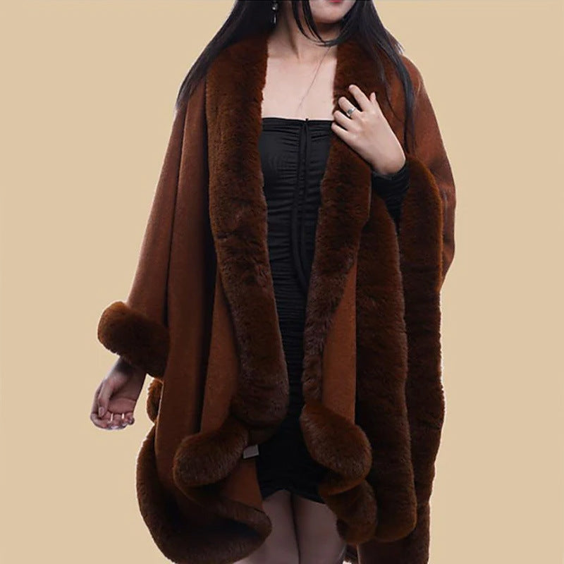 Damen Kunstfell-Cape mit voluminösem Kapuzenkragen und eleganter Felloptik Stilzeits