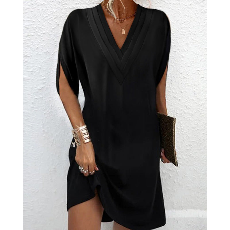 Fudus Falten-Batwing-Kleid mit V-Ausschnitt