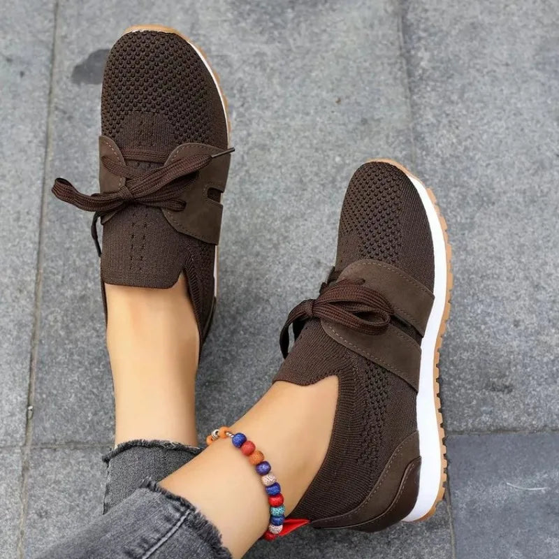 Modische orthopädische Schuhe von Cora
