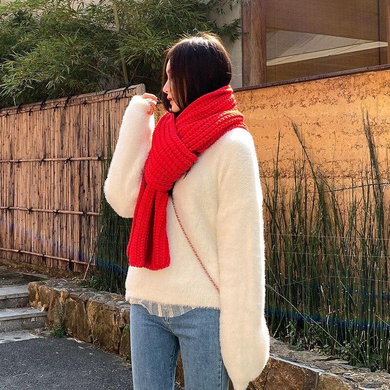 Warmer Strick Schal für Damen aus Carolina im Winter