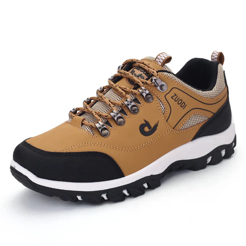 Komfortable und stylische Herren-Orthopädieschuhe von Comfyzone Nature – bequem und stützend.