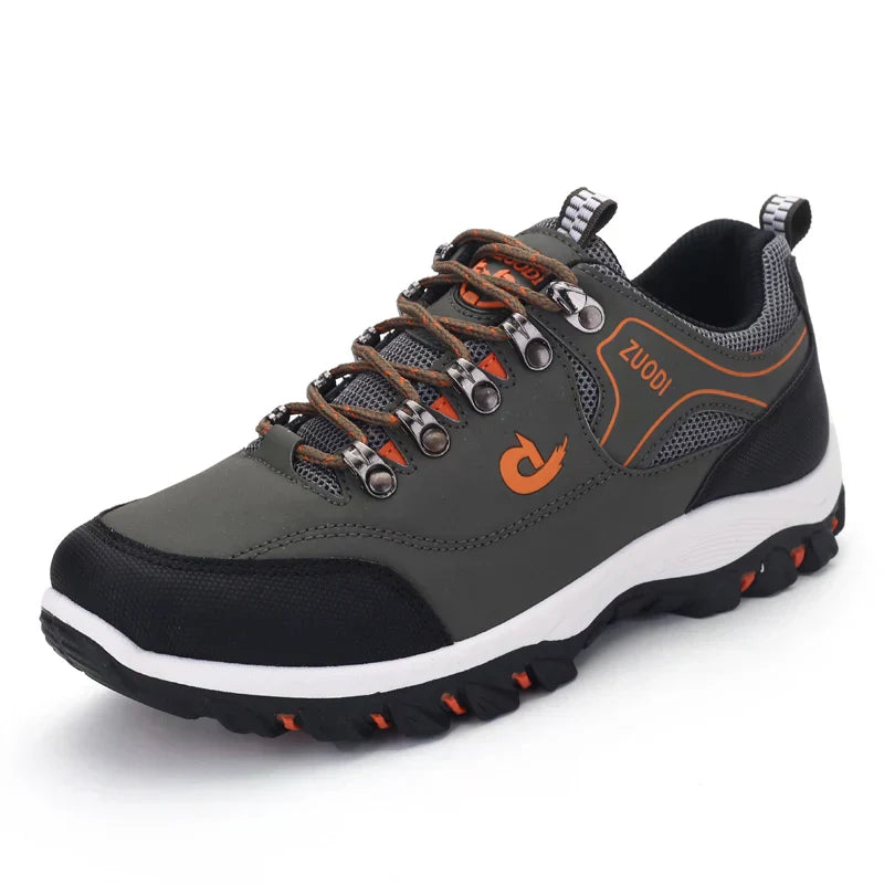 Komfortable und stylische Herren-Orthopädieschuhe von Comfyzone Nature – bequem und stützend.