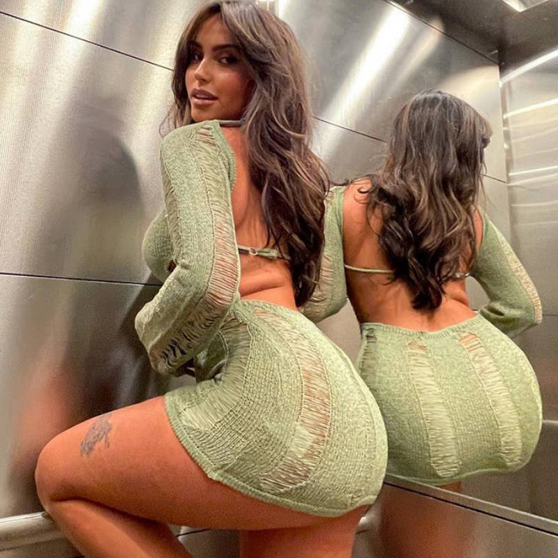 Elegantes Kurzarm-Kleid von Fudus mit tiefem Rücken und figurbetonter Passform