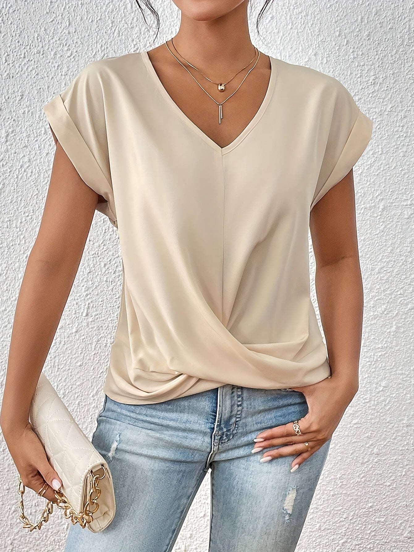 Damen-T-Shirt Heidi: Herzförmiger Ausschnitt, bequem, stylisch & vielseitig