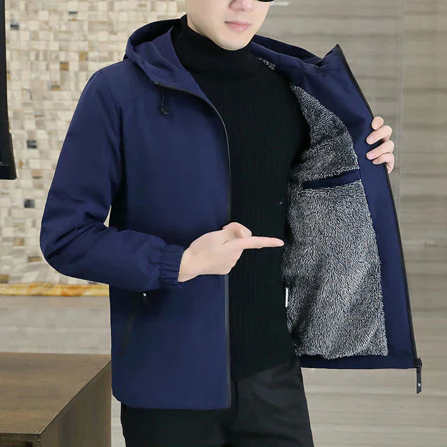 Windjacke mit Kapuze von Vynellae