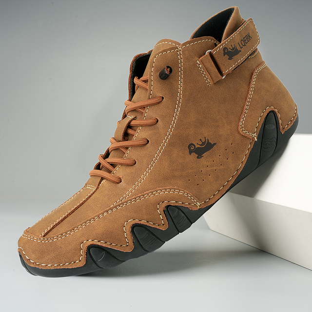 Herren Orthopädische Schuhe von Lucas: bequem, stützend und stylisch