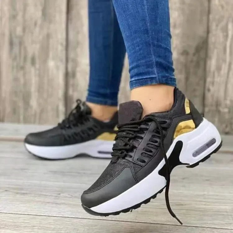 Anji Plateau Sneakers