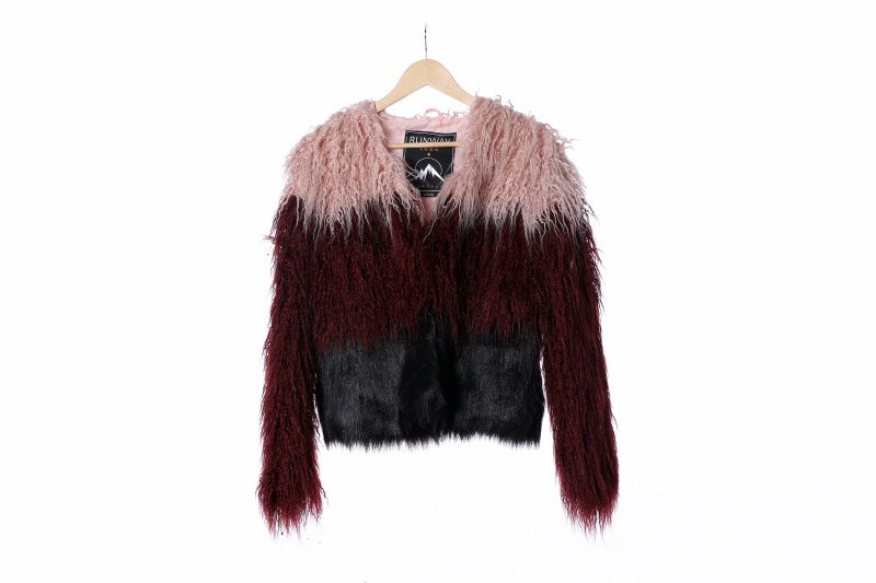 Damen Extravagante Kunstpelzjacke mit federleichtem Design und modischem Schnitt Stilzeits