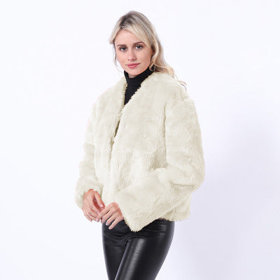 Damen Kurze Kunstpelzjacke mit modernem Schnitt und breit geschnittenen Ärmeln Stilzeits