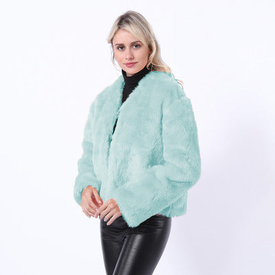 Damen Kurze Kunstpelzjacke mit modernem Schnitt und breit geschnittenen Ärmeln Stilzeits