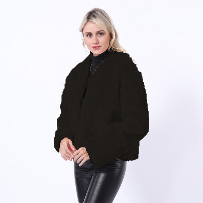 Damen Kurze Kunstpelzjacke mit modernem Schnitt und breit geschnittenen Ärmeln Stilzeits