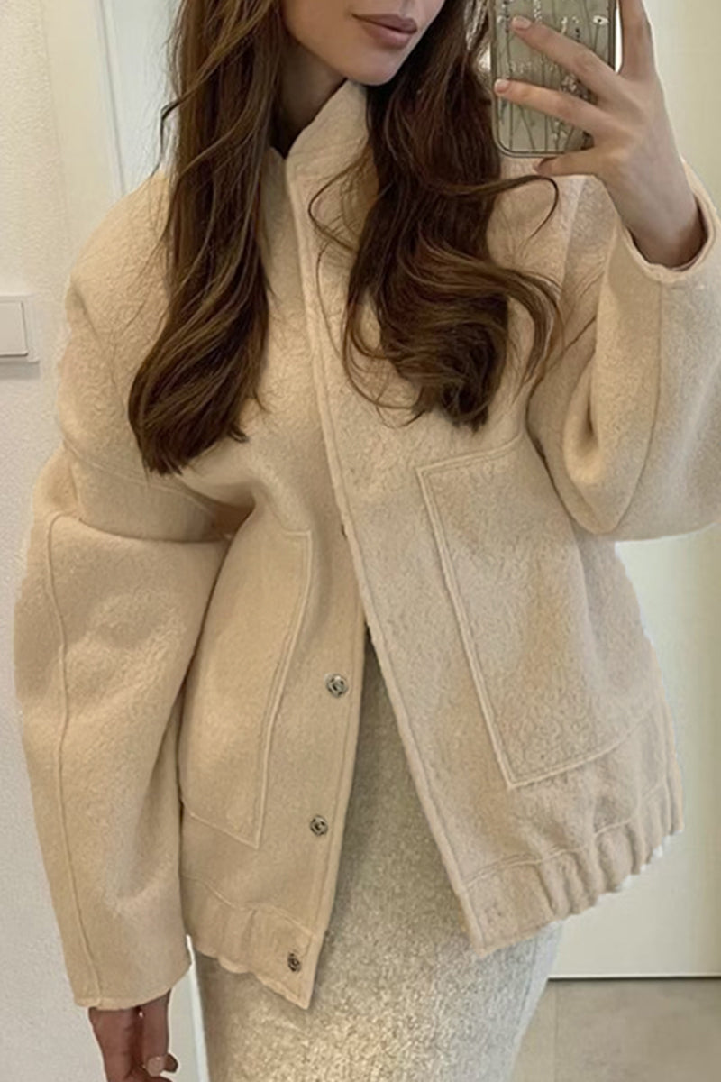 Stilzeits | Elegantes und Stilkleidungsstück