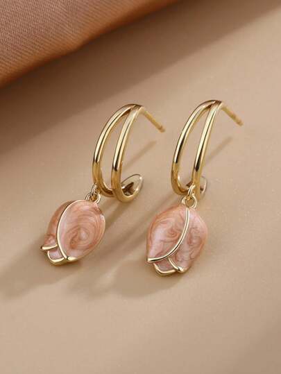 Tulpenrand-Ohrringe von Aleksandra