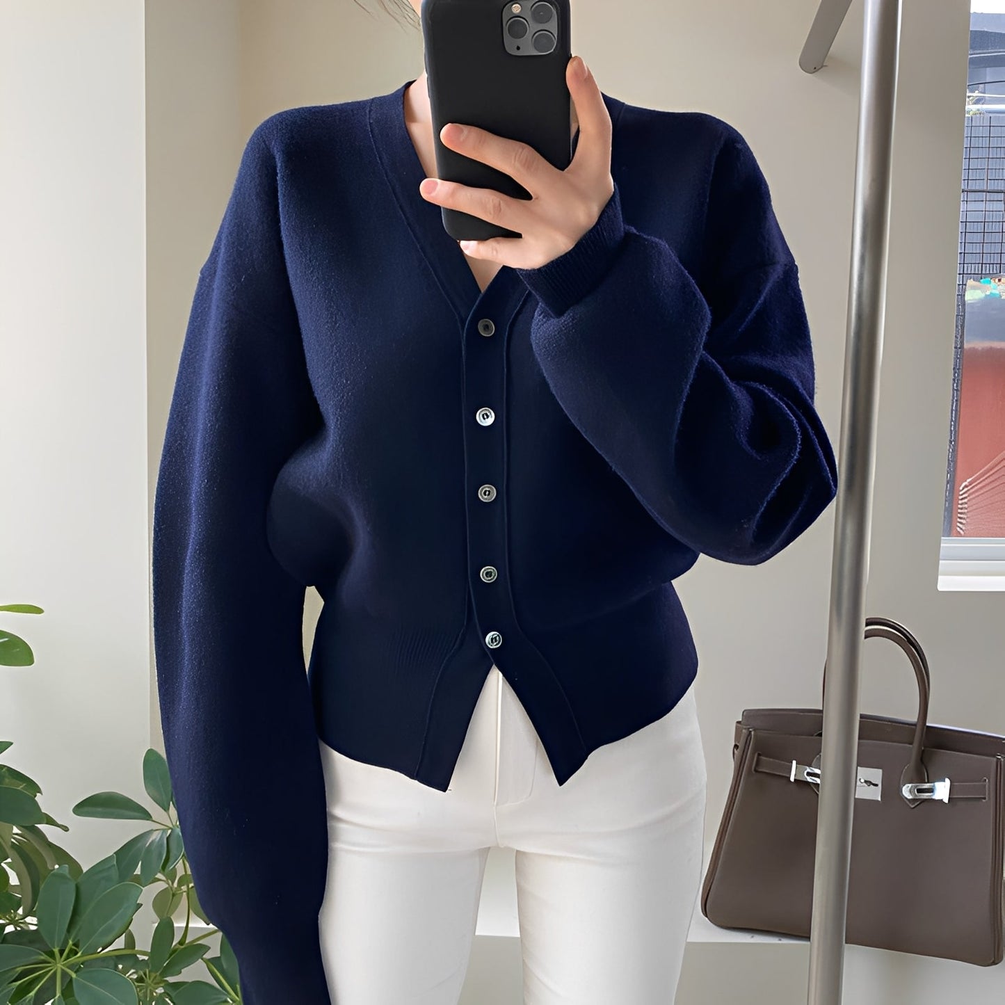 Stilzeits | Klassische, locker gestrickte Strickjacke für Frauen