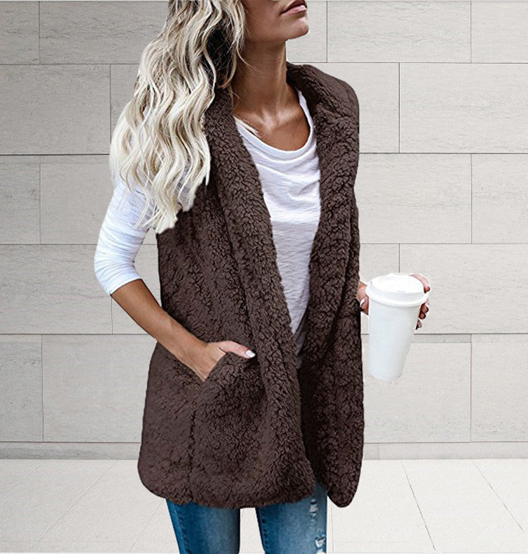 Damen Kuschelige Fleece-Weste mit ergonomischem Schnitt und großen Taschen Stilzeits