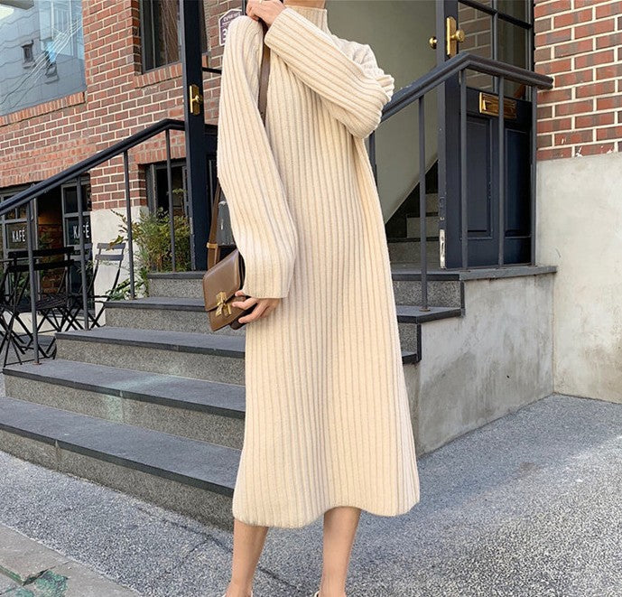 Damen Strickkleid mit ansprechendem Rippdesign und eleganten Schnittdetails Stilzeits