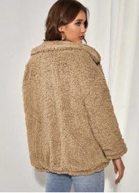 Damen Flauschige Teddyjacke mit Umlegekragen und Beuteltaschen Stilzeits