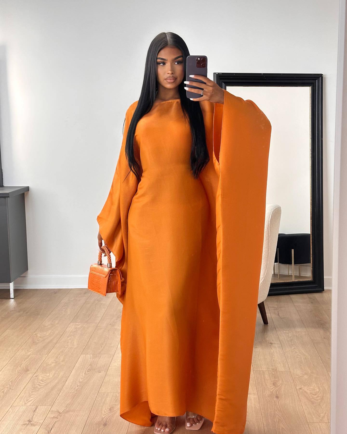 Fudus: Elegant Party Dress