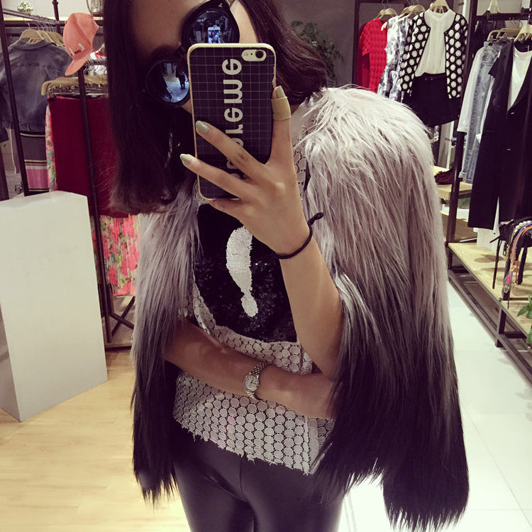 Damen Elegante Kunstfell-Capejacke mit Schulterpolstern Stilzeits