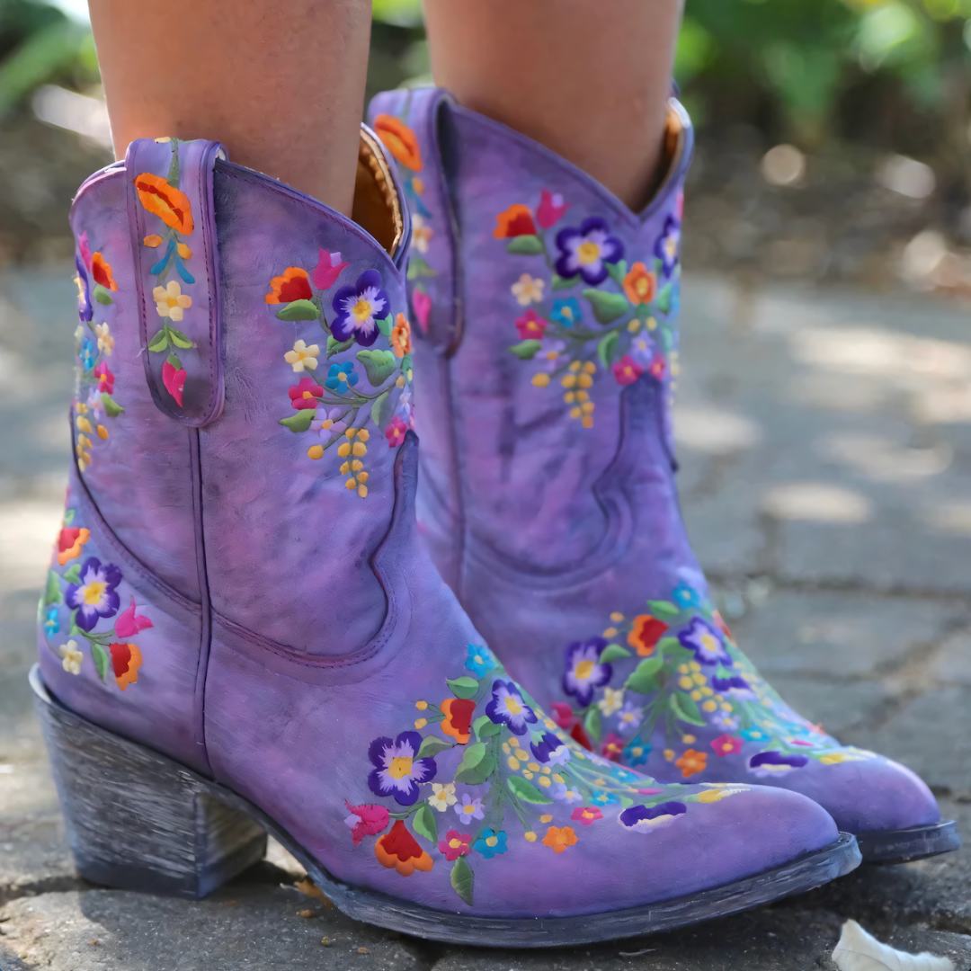 Stilzeits | Wetterfeste Cowgirl-Stiefel im Vintage-Stil