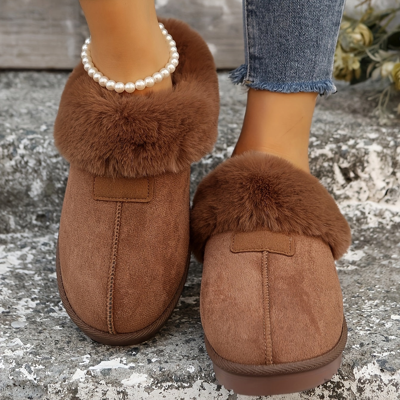 Weiche, gepolsterte Hausschuhe