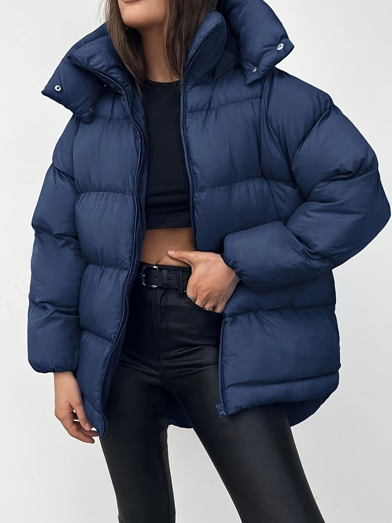 Stilzeits | Kurze Steppjacke mit Kapuze und Stehkragen für Damen Ideal Bei Kaltem Wetter