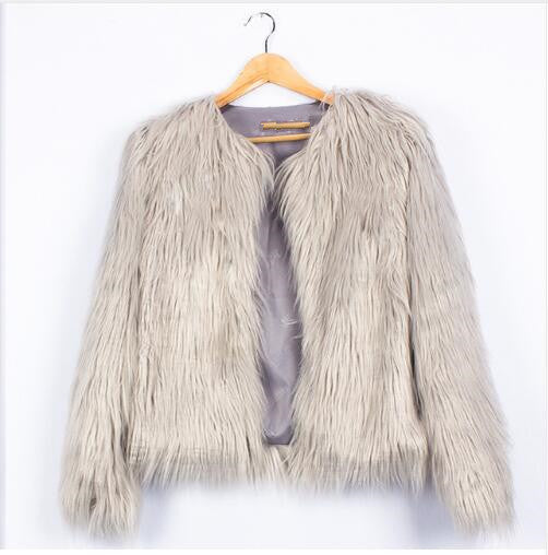 Damen Flauschige Kunstfelljacke mit voluminösem Schnitt und elegantem Kragen Stilzeits