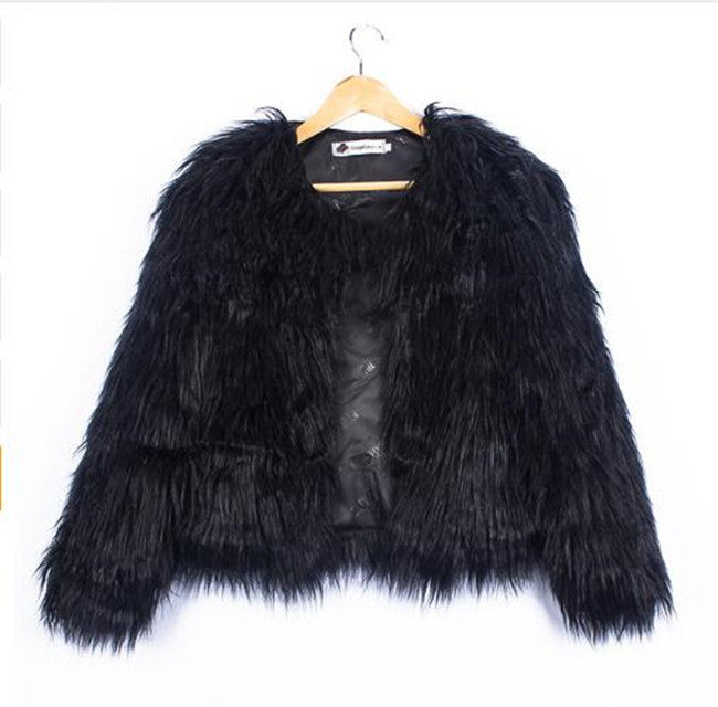 Damen Flauschige Kunstfelljacke mit voluminösem Schnitt und elegantem Kragen Stilzeits