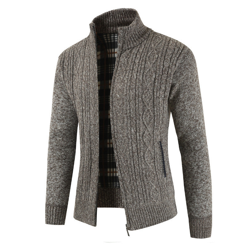 Herren Strickjacke mit Zopfdesign und hohem Kragen Stilzeits