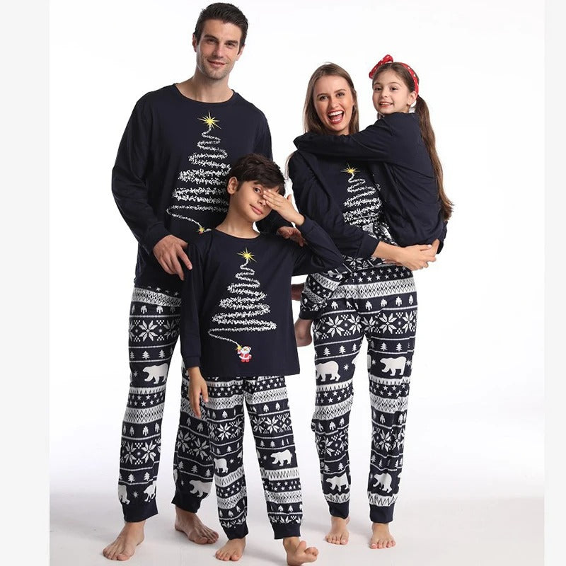 Familien Pyjama Set Weihnachten - Oberteil mit Baum-Grafik und Nordisches Muster Hosen