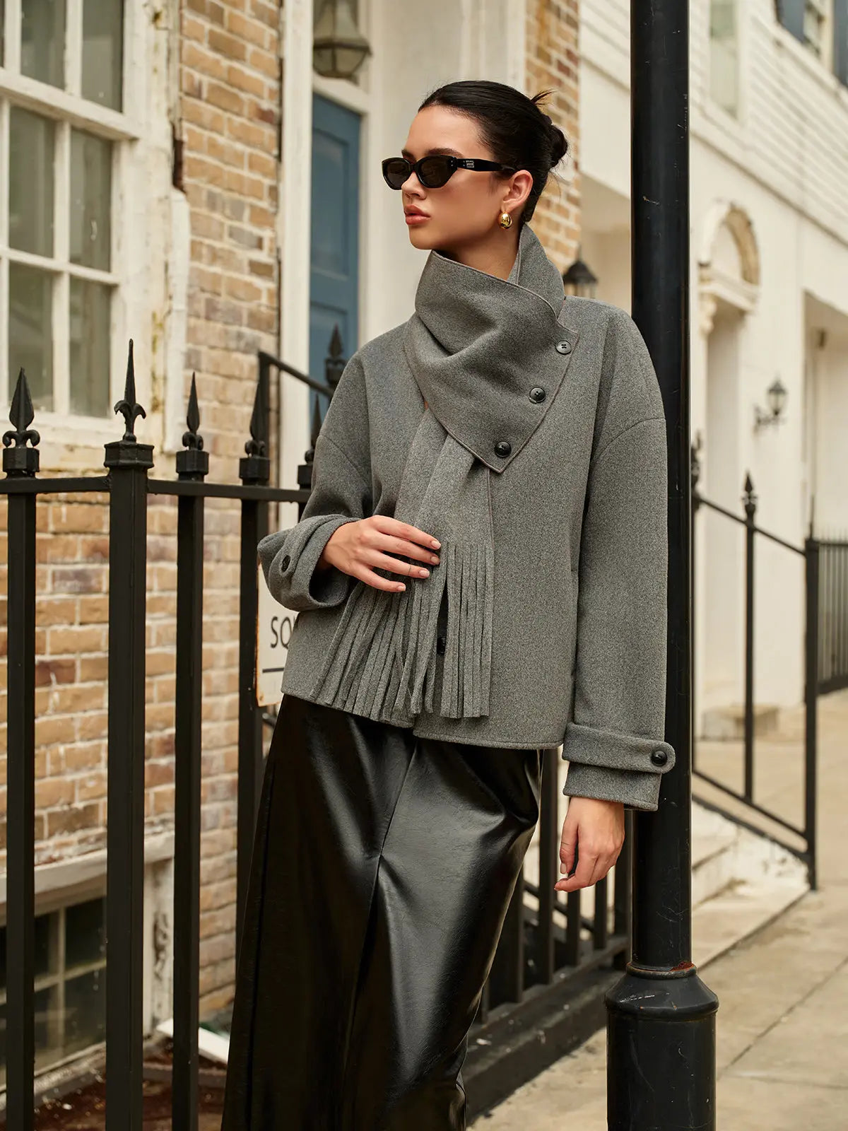 Stilzeits | Wollmantel mit Doppelter Knopfreihe und Quasten