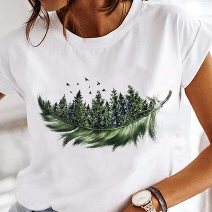Sommerliche Damen-T-Shirts mit angesagten Designs